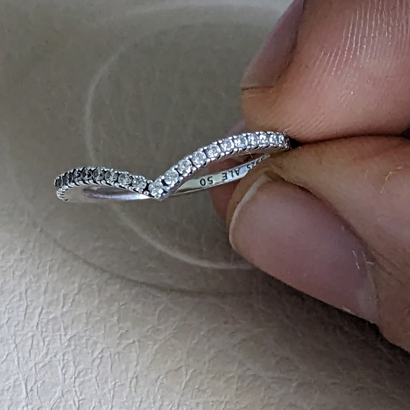 Pandora Sparkling Wishbone Ring - Picture 4 of 8